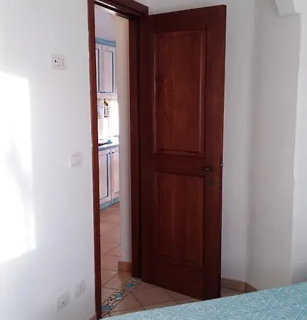 Viletta Caposchiera * אולביה